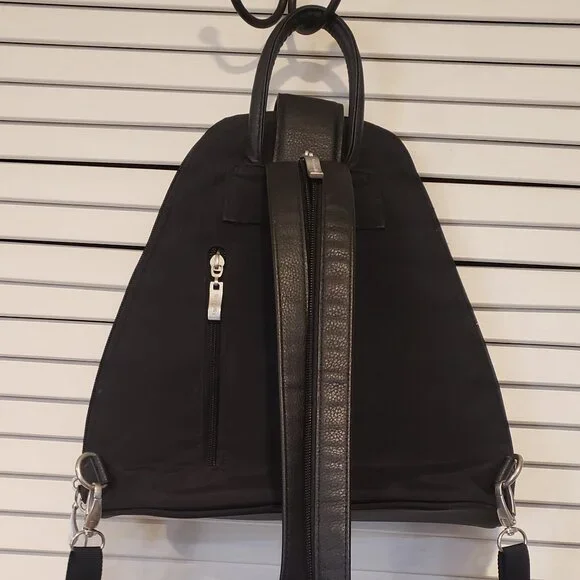 Baggallini Metro Backpack Convertible Sling Bag - Picture 3 of 7